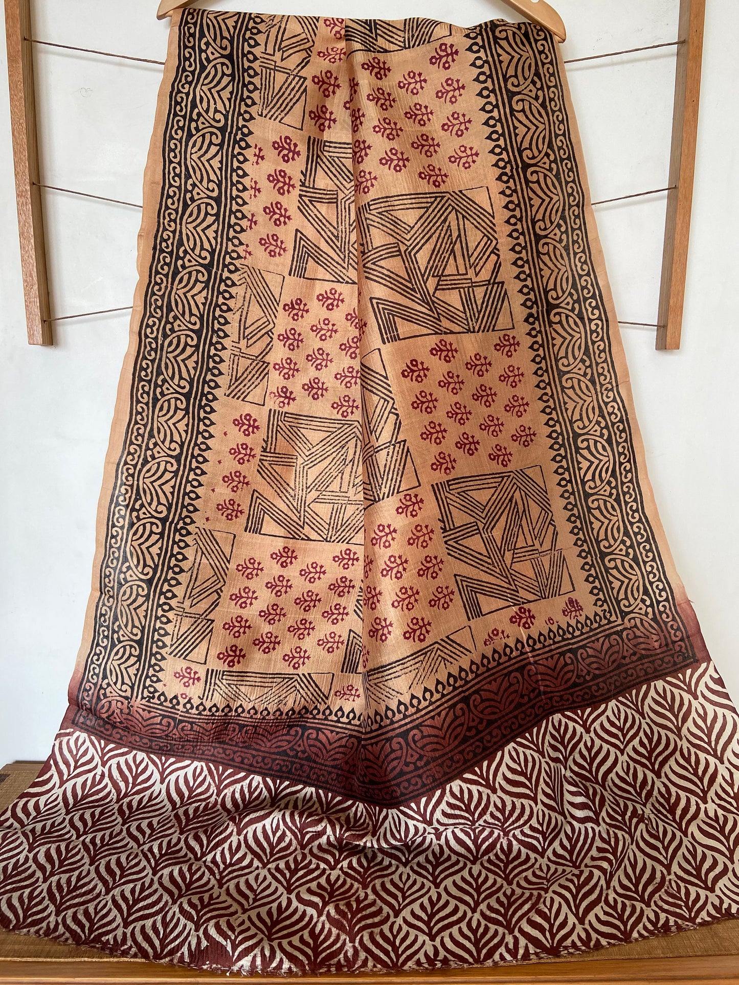 Tarana - Beige Maroon Silk Dupatta,Beige Floral Silk Stole,Indian Stole,Silk Fabric,Beige Shawl,Mother's Day Gift for her