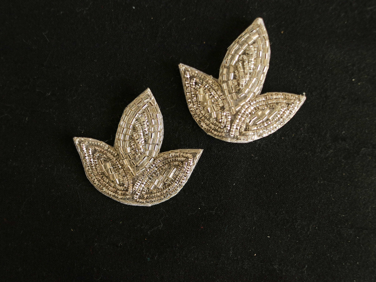 Silver Leaf butti embroidered patch,Handmade three leaf silver zari sequin applique,Silver zari 3 leaf patch,DIY Patch, 2 pieces