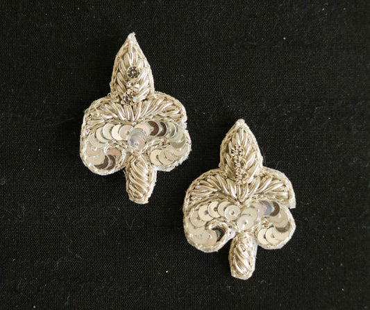 Silver Leaf butti embroidered patch,Handmade silver zari sequin applique,Silver zari floral patch,DIY Patch, 2 pieces