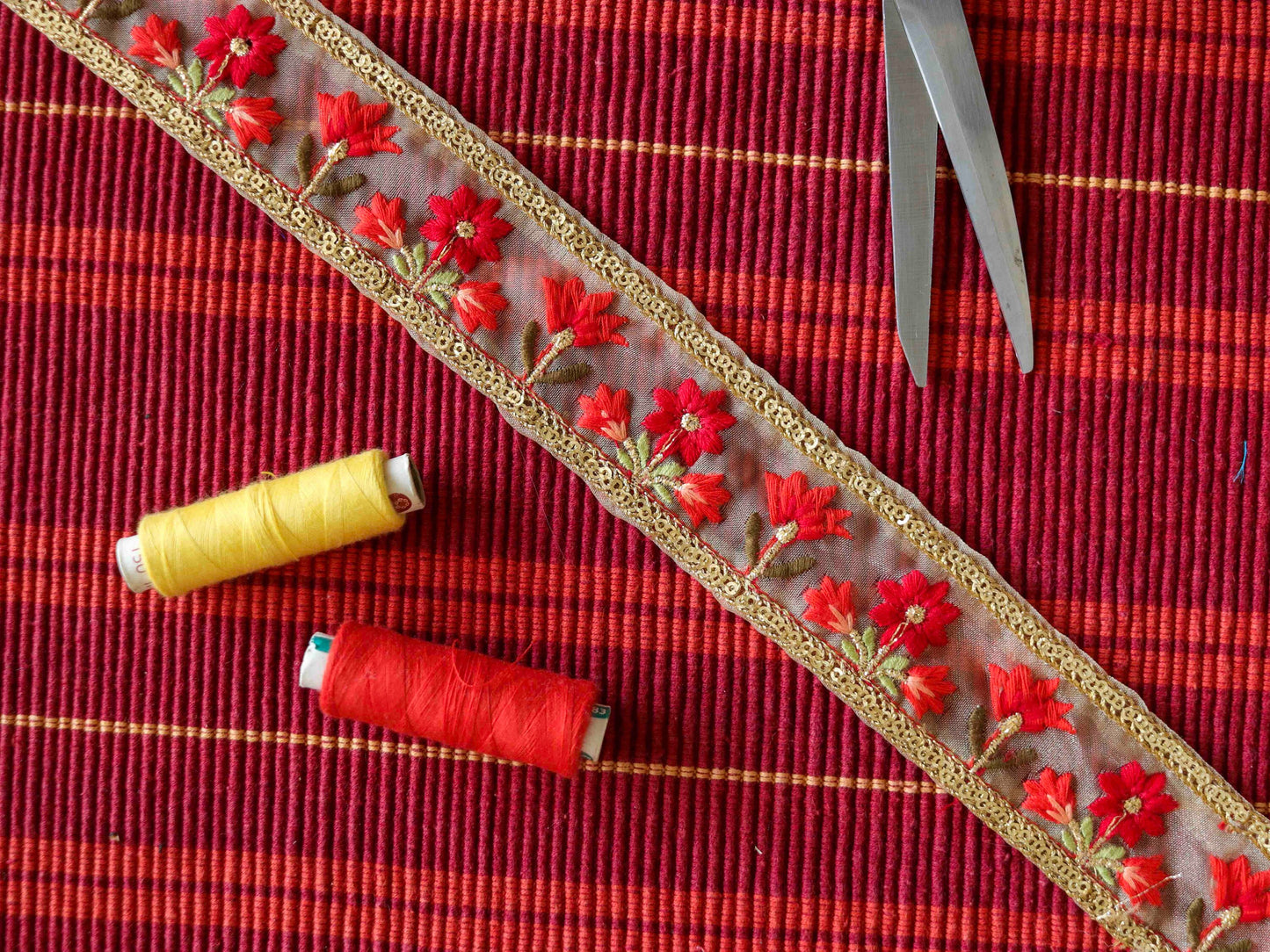 Orange Red Floral Embroidered Trim,Red Beige Floral Net Border,Floral Embroidery Lace,Indian Trim,Floral Saree Border,Price/mtr