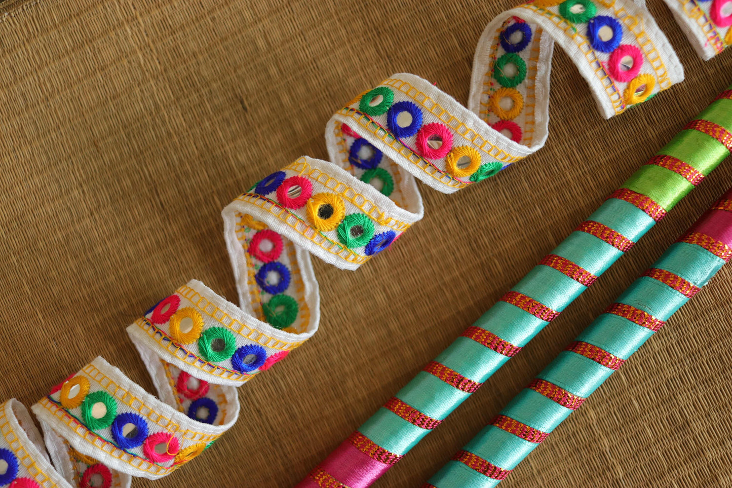 White Mirror Embroidered Kutchi Trim,Indian Embroidered Border,White Faux Mirror Lace,Tribal Boho Hippie Saree Border,Price/mtr