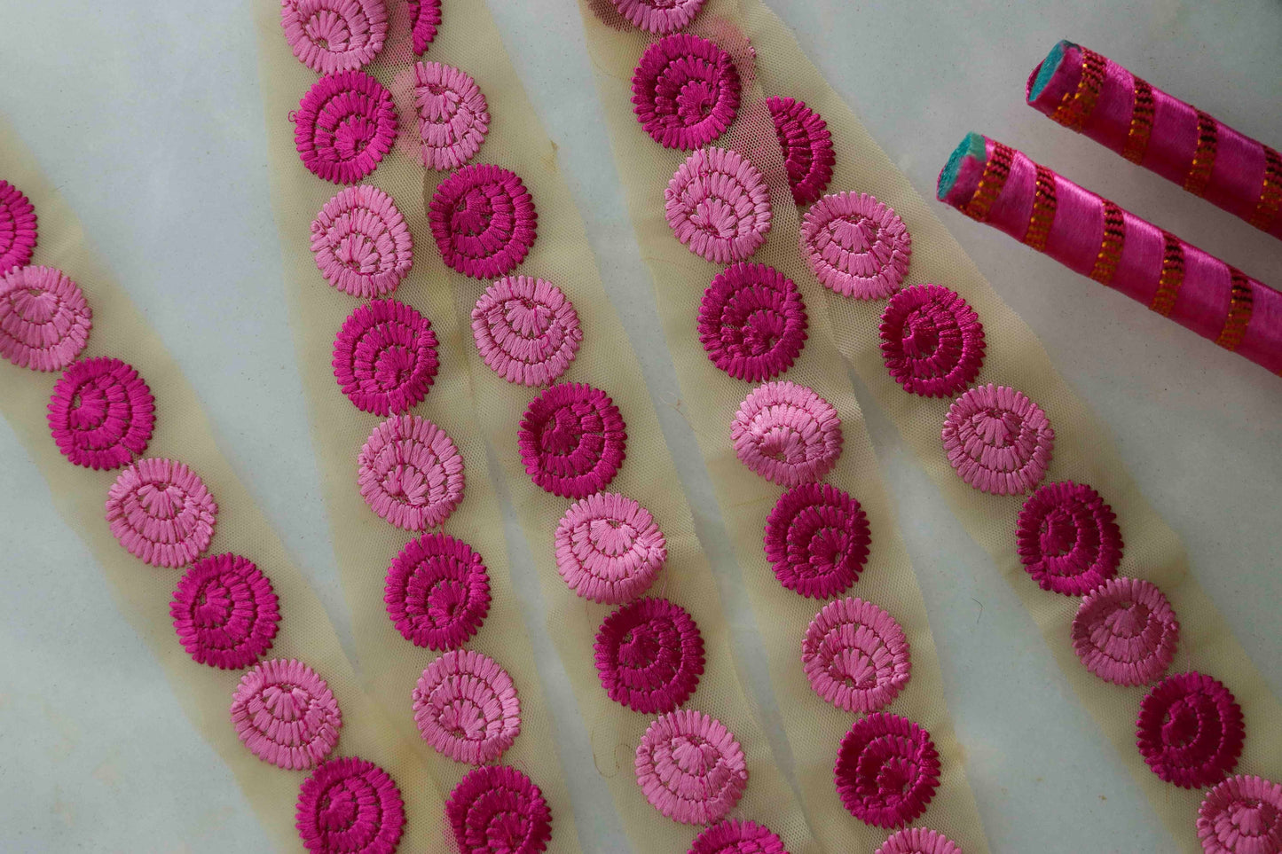 Pink Floral Embroidered Phulkari Trim,Indian Fabric Border,Floral Pink Net Lace,Boho Pink Floral Saree Border,Price/mtr