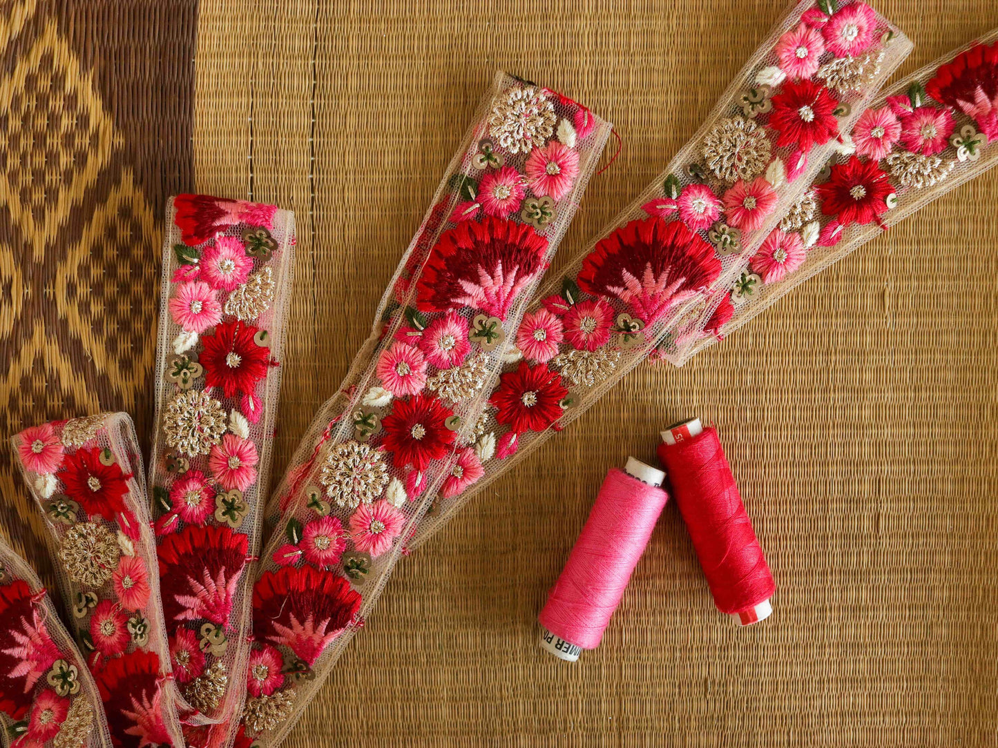 Red Pink Floral Embroidered Trim,Red Floral Border,Red Pink Net Lace,Indian Fabric Trim, Floral Saree Border,Price/mtr