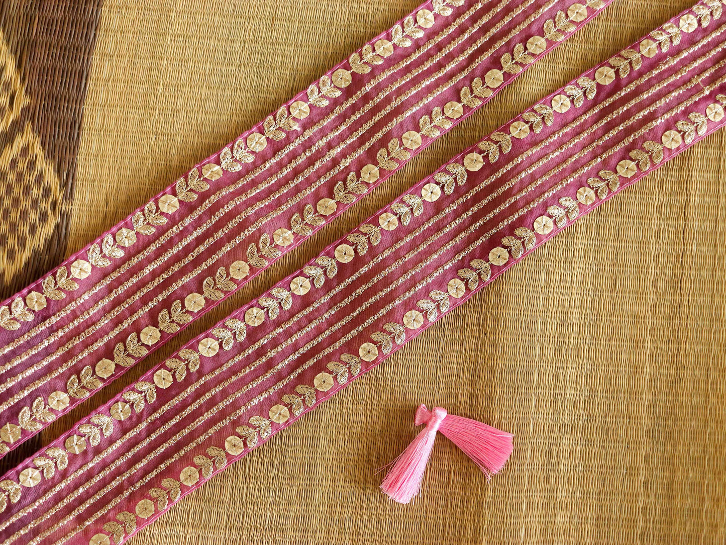 Pink Gold Floral Embroidered Trim,Pink Tissue Floral Lace,Indian Fabric Trim, Pink Gold Floral Organza Saree Border,Price/mtr