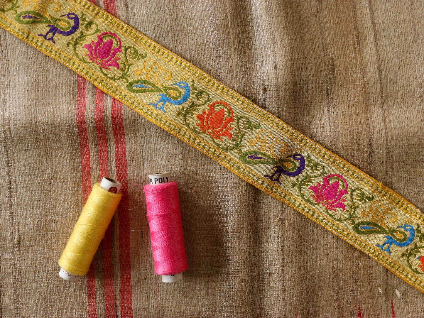 Yellow Peacock Banarasi Brocade Trim,Indian Brocade Lace,Yellow Banarasi Border,Peacock Floral Trim,Designer Saree Border,Price/mt