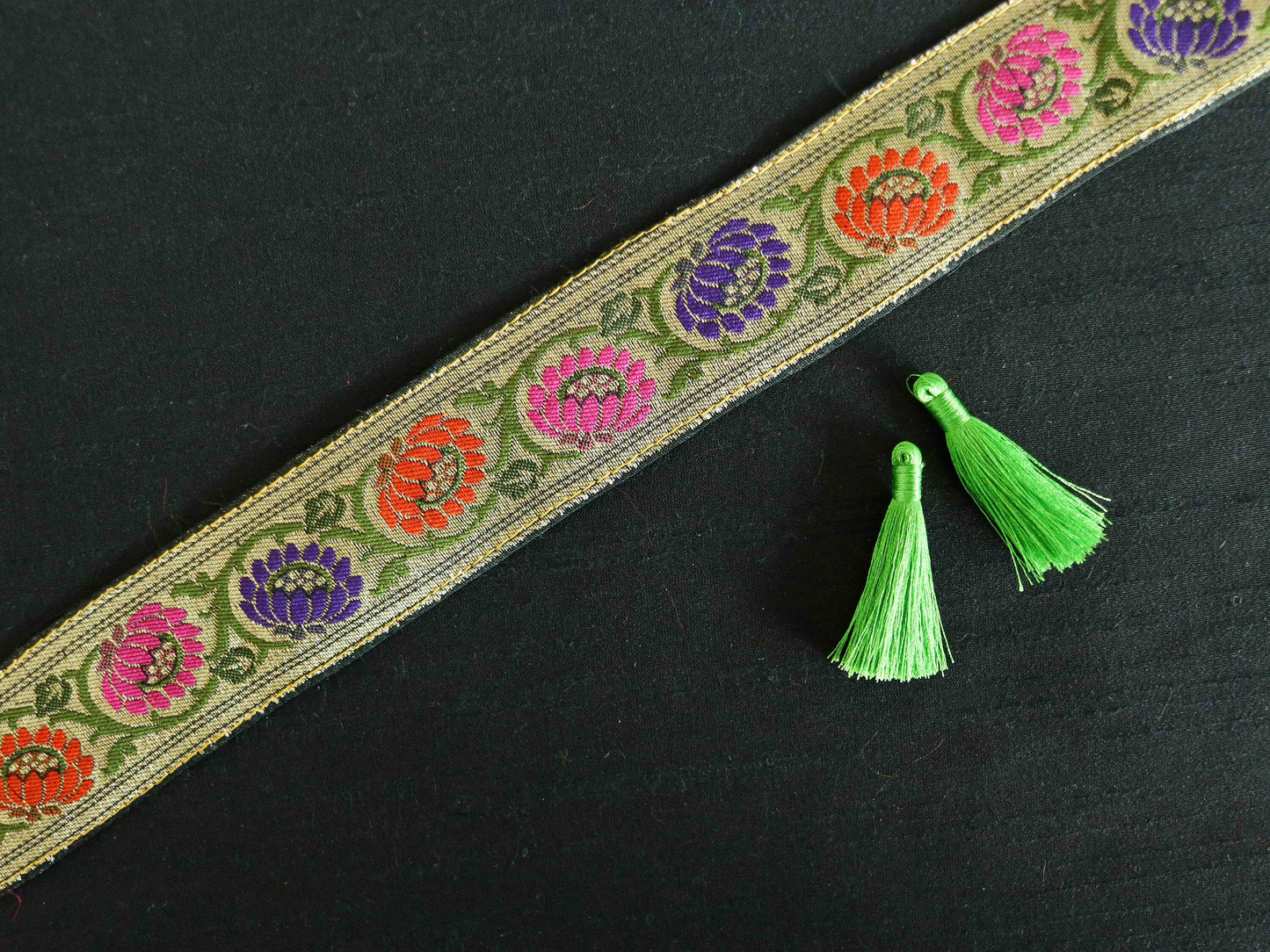 Black Pink Floral Banarasi Trim,Brocade Silk Border,Indian Brocade Lace,Banarasi Saree Border,Black Bridal Trim,Price/mtr