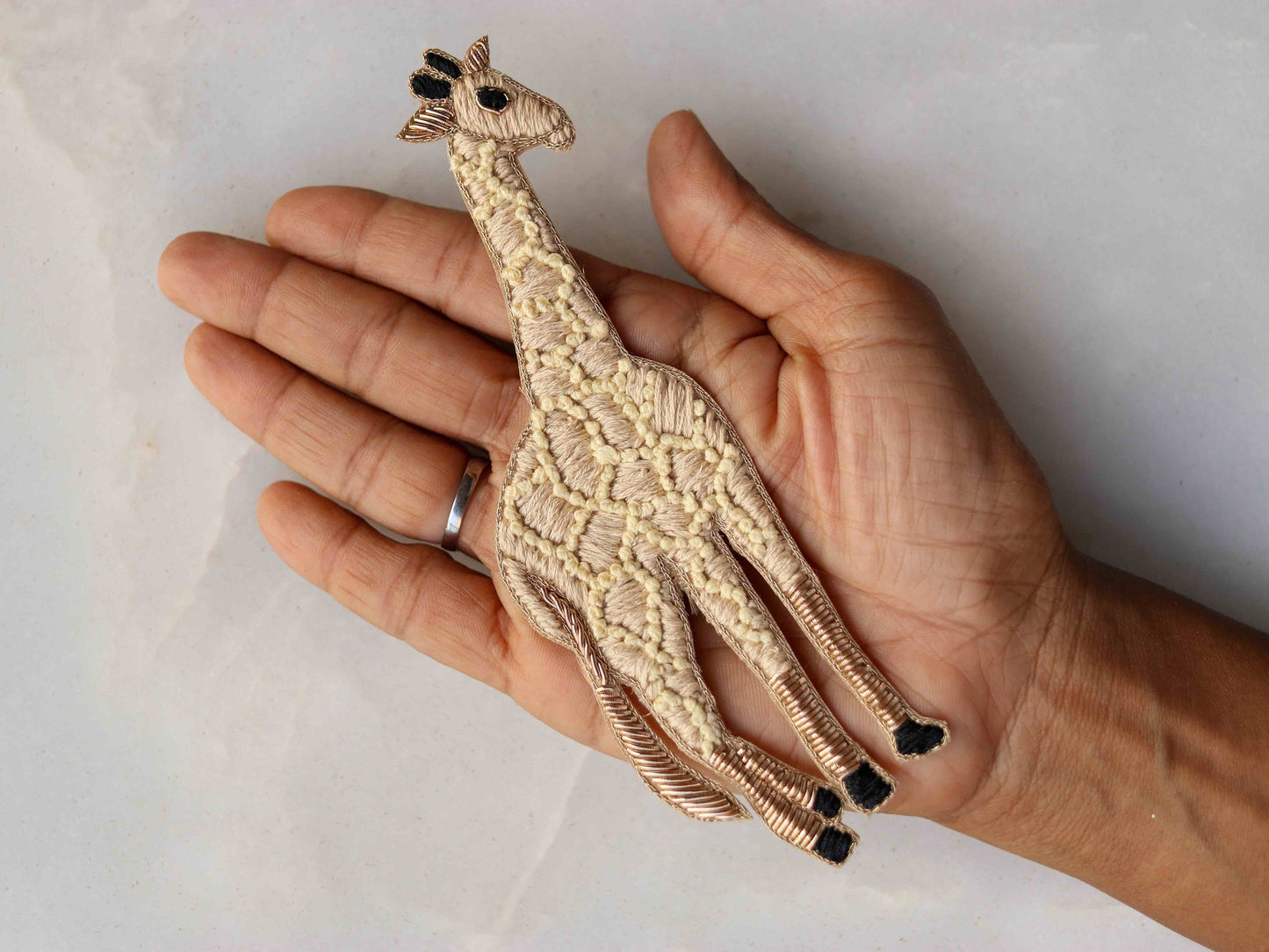 Quirky Beige Giraffe Embroidered Patch,Handmade Giraffe applique,Boho Animal patch,Playful Animal Applique,Denim DIY Patch