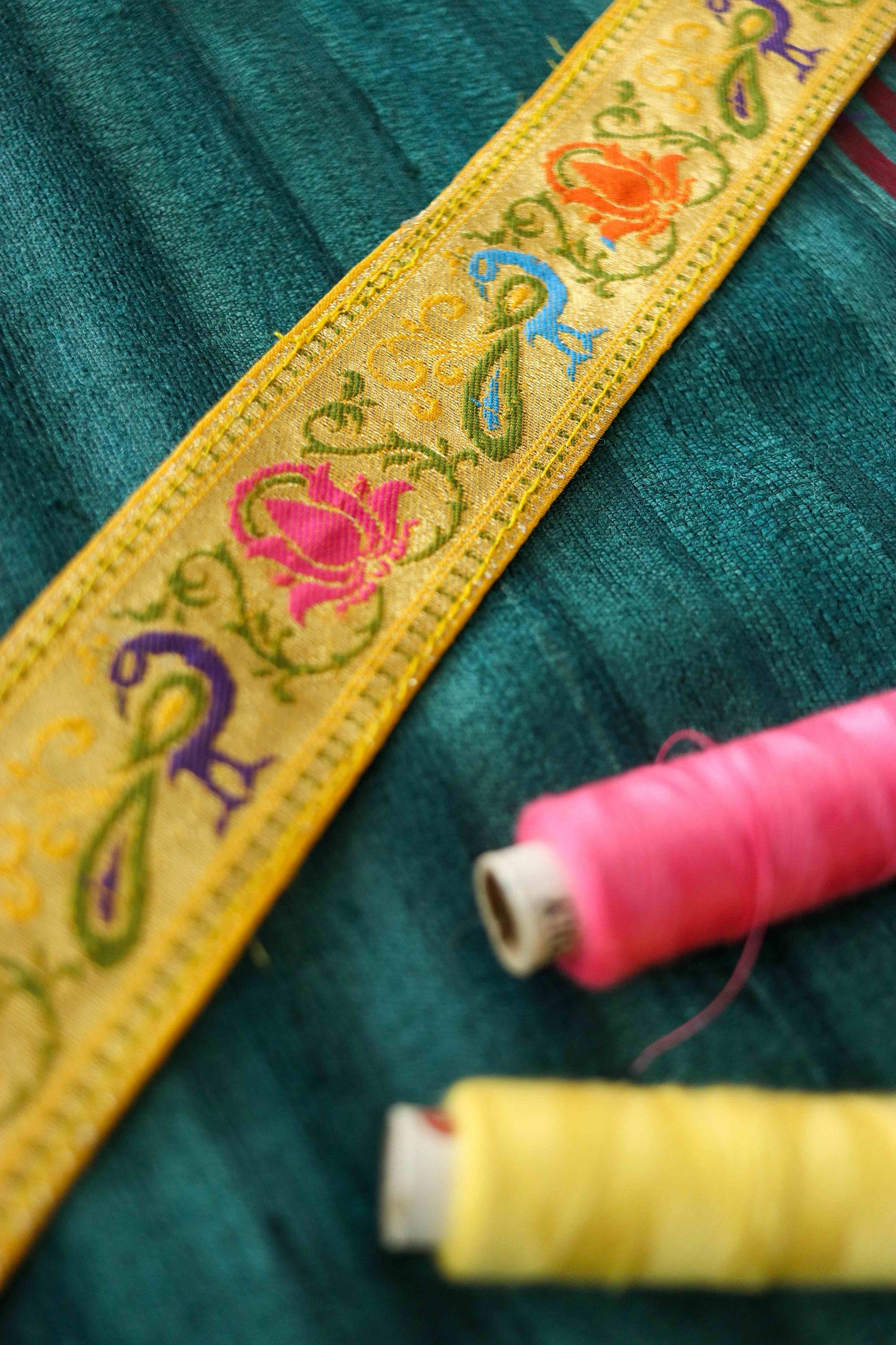 Yellow Peacock Banarasi Brocade Trim,Indian Brocade Lace,Yellow Banarasi Border,Peacock Floral Trim,Designer Saree Border,Price/mt