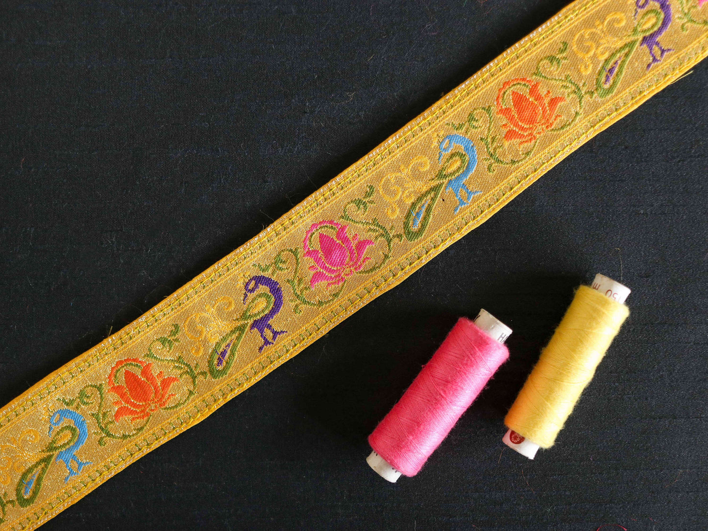 Yellow Peacock Banarasi Brocade Trim,Indian Brocade Lace,Yellow Banarasi Border,Peacock Floral Trim,Designer Saree Border,Price/mt