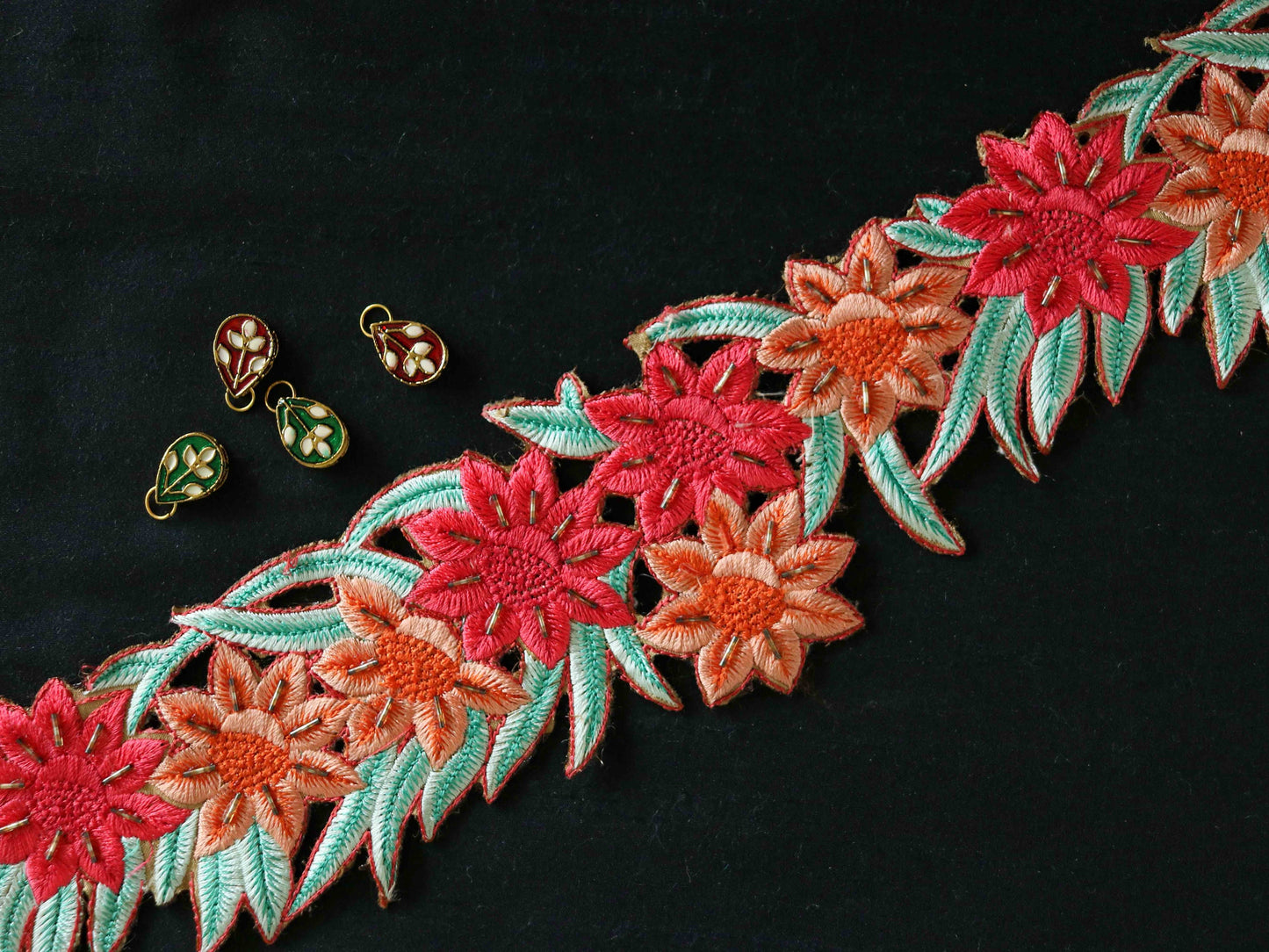 Pink Peach Floral Cutwork Trim,Floral Embroidered Border,Pink Peach Floral Cutwork Lace,Floral Saree Border,Price/mtr