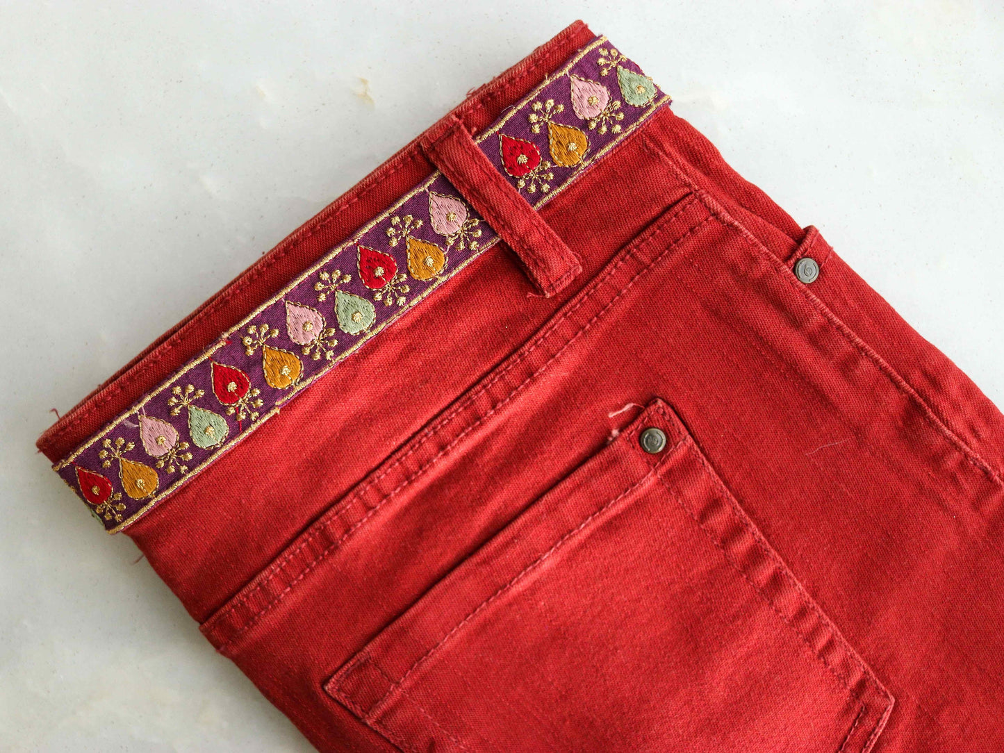 Plum Gold Teardrop Embroidered Trim, Multicolour Teardrop Border, Indian Floral Lace,Plum Pink Gold Lace, Plum Saree Border, Price/mt, CL