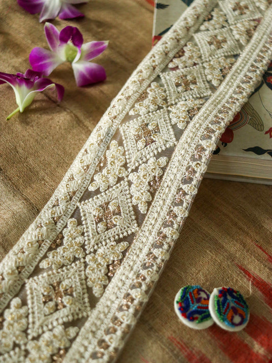 White Gold Floral Embroidered Trim, Indian Fabric Net Sequins Border, White Sequins Lace, White Gold Saree Border, 60 cm