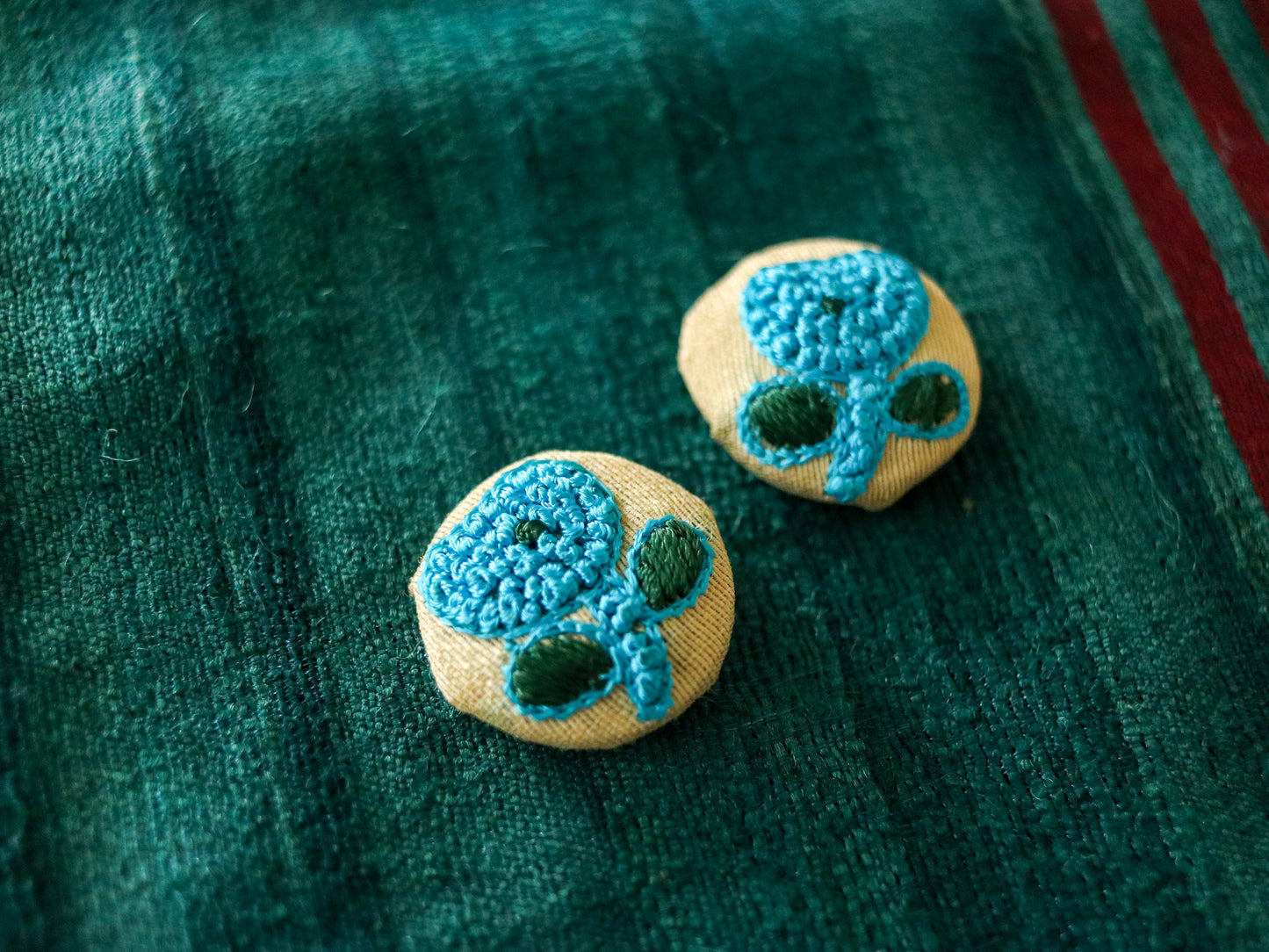 Blue Beige Embroidered Rose Buttons,Handmade Blue Beige Floral Buttons,Floral Charms,Jacket Tote Bag Sherwani Buttons,2 pcs