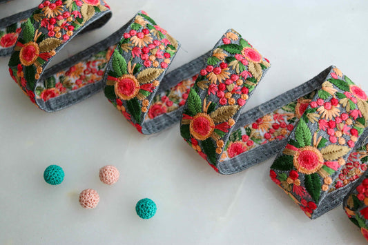 Pink Grey Floral Embroidered Trim,Indian Fabric Border,Pink Grey Parsi Embroidery Floral Lace,Floral Saree Border,Price/mtr