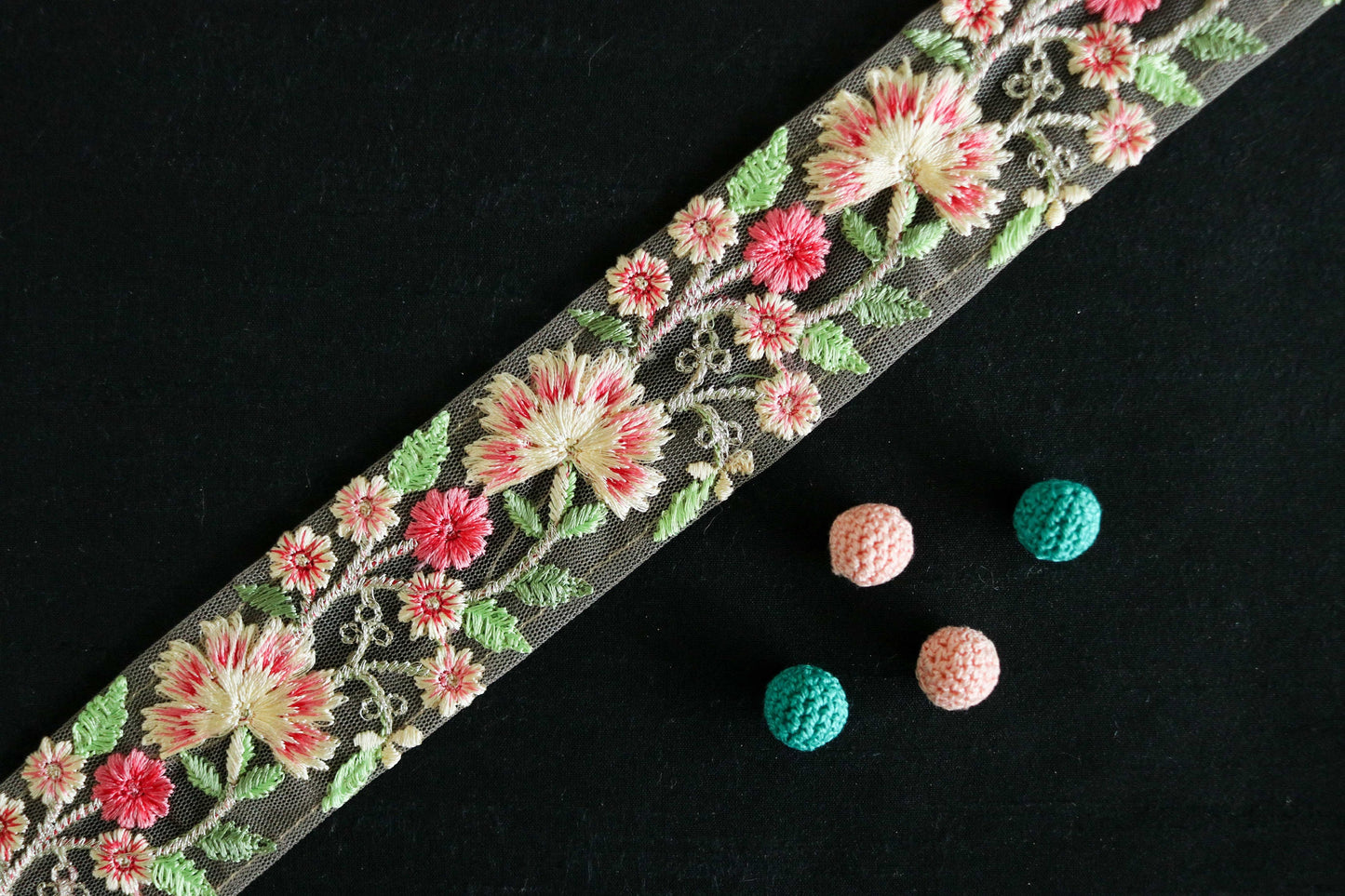 Yellow Pink Floral Embroidered Trim,Cream Floral Border,Yellow Pink Net Lace,Indian Fabric Trim, Floral Saree Border,Price/mtr