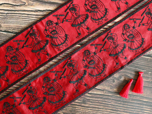 Red Black Dandiya Embroidered Trim, Kutchi Indian Border,Human Couple Dancing Festive Lace,Tribal Boho Hippie Black Saree Border,Price/mtr