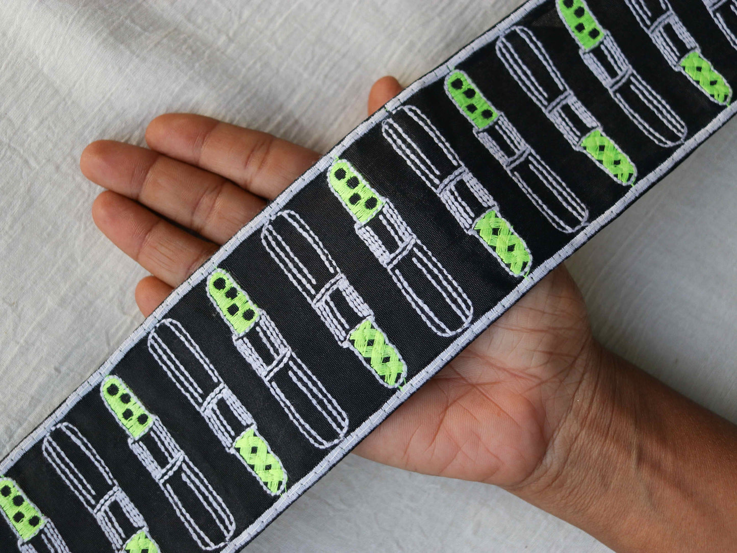 Quirky Lipstick Embroidered Trim,Boho Make-up Embroidered Lace,Black Green Playful Indian Saree Border,Price/mtr