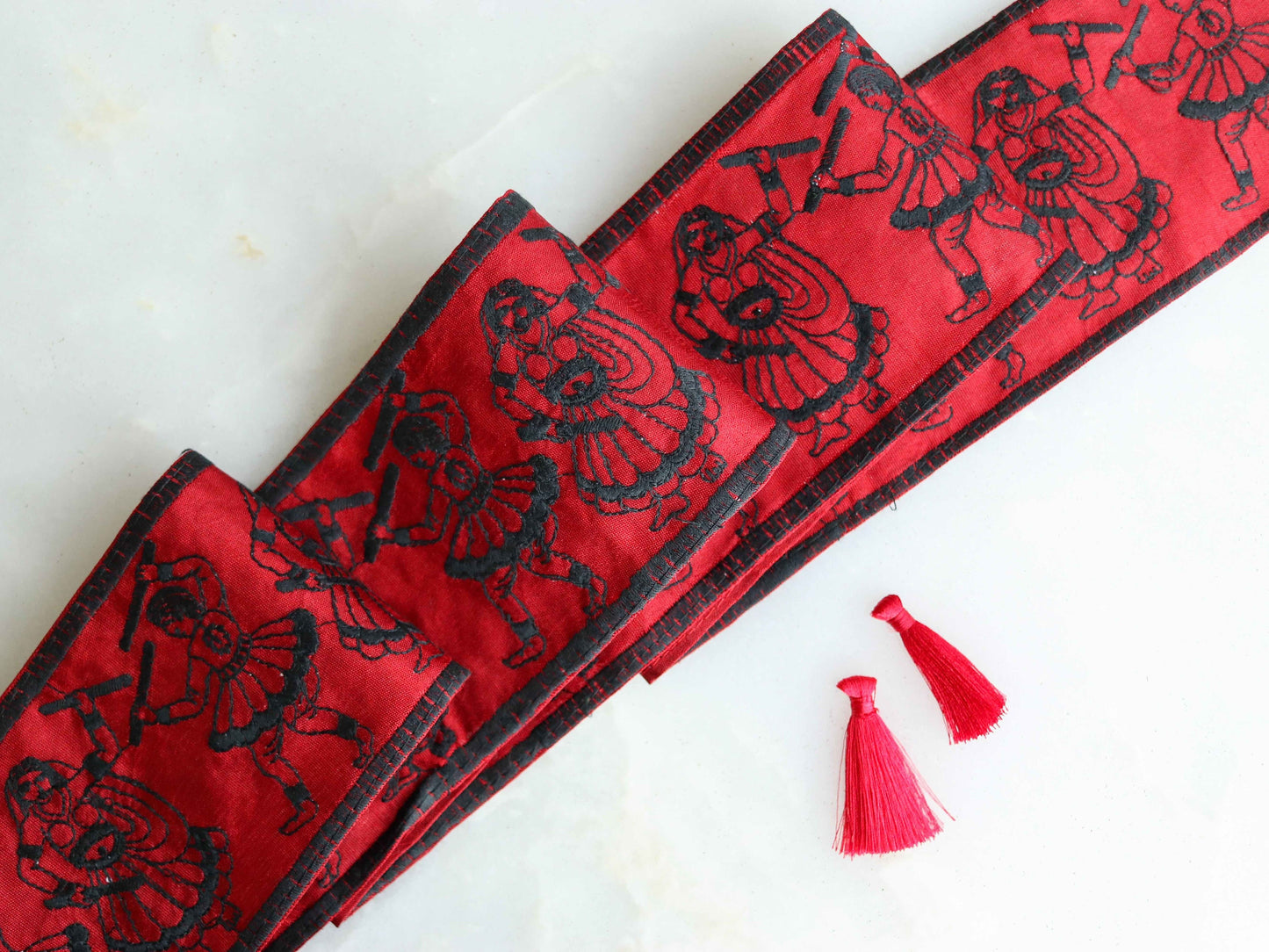 Red Black Dandiya Embroidered Trim, Kutchi Indian Border,Human Couple Dancing Festive Lace,Tribal Boho Hippie Black Saree Border,Price/mtr