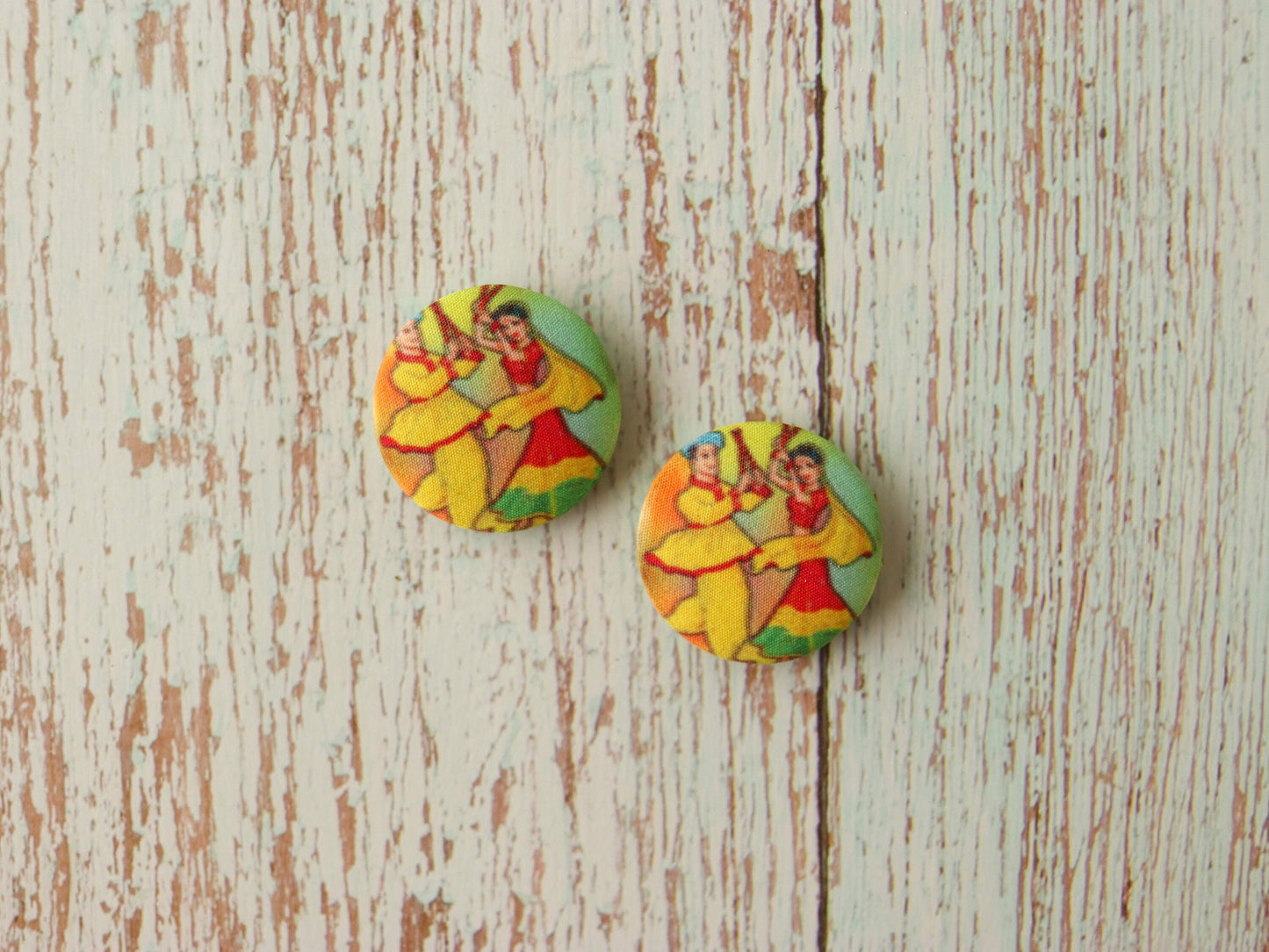 Indian Couple Printed Fabric Button,Handmade Digital Print Button Charm,Dancing Couple Button,Sherwani Kurta Button,Tribal Button,2 pcs