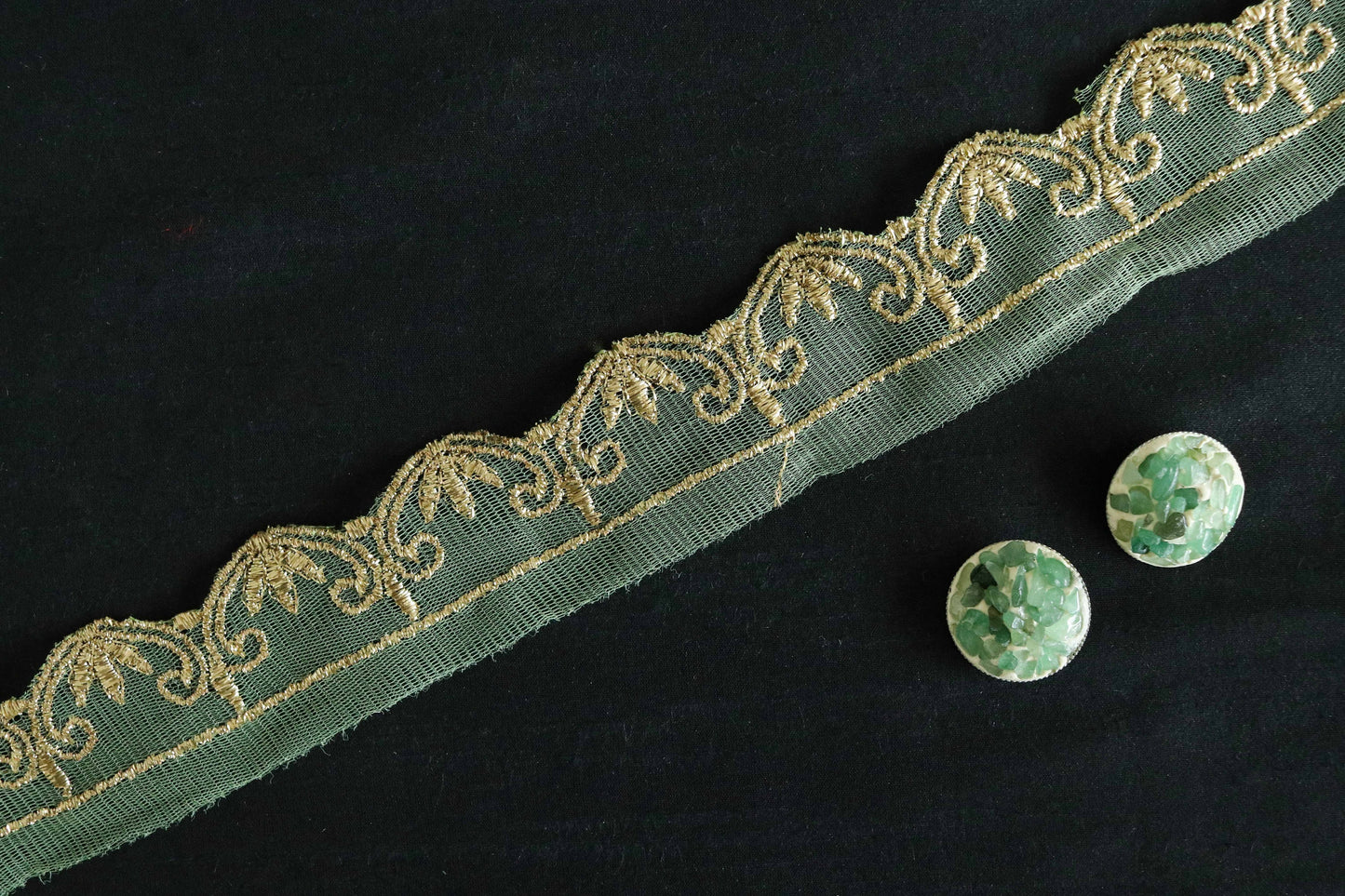 Green Gold Scallop Embroidered Trim,Mint Green Net Border,Cutwork Floral Net Lace,Indian Fabric Trim,Green Saree Border,Price/mtr