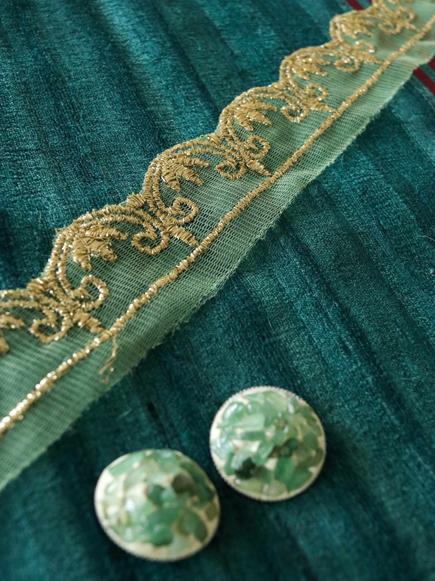 Green Gold Scallop Embroidered Trim,Mint Green Net Border,Cutwork Floral Net Lace,Indian Fabric Trim,Green Saree Border,Price/mtr