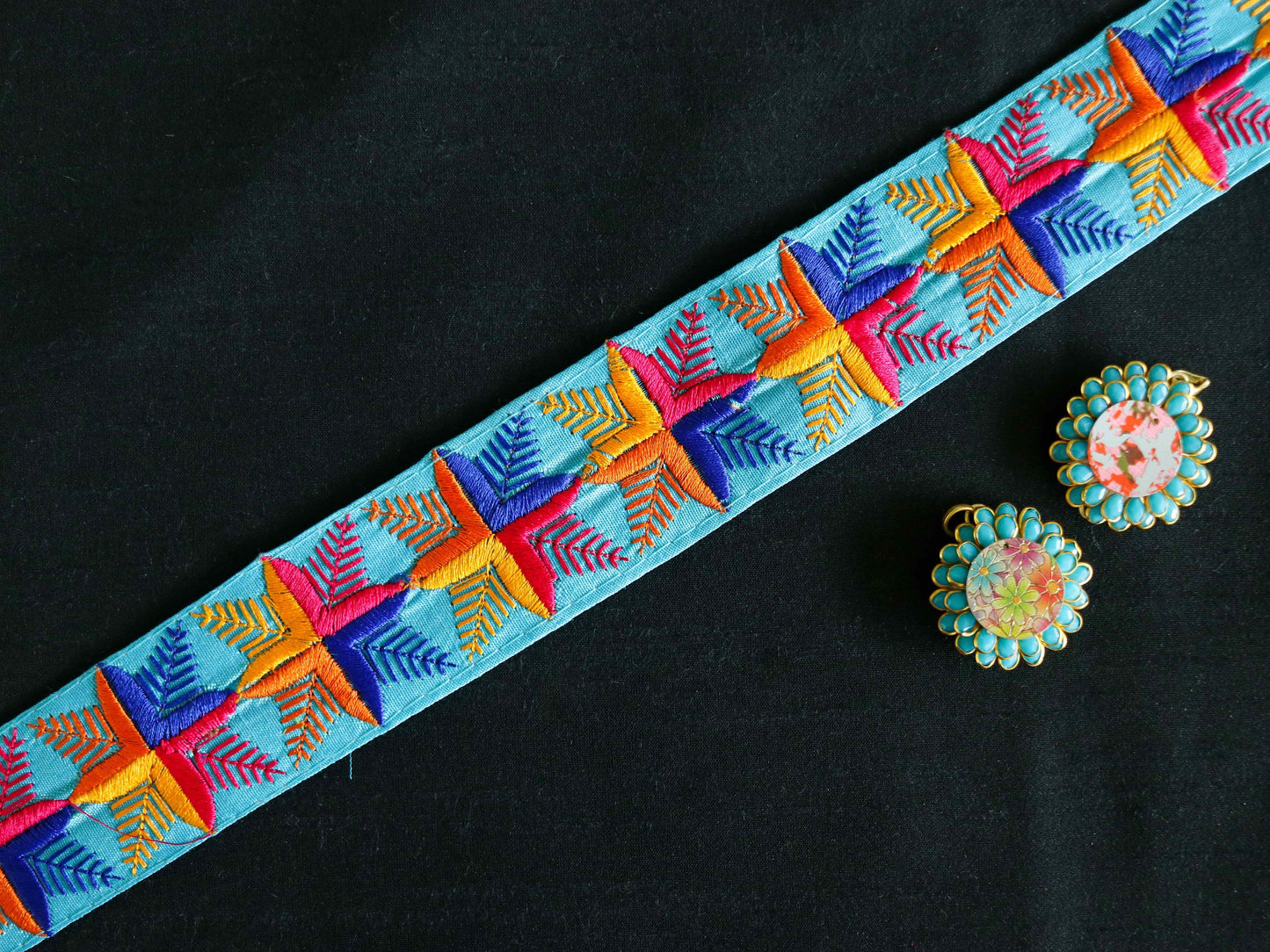 Blue Pink Embroidered Phulkari Trim,Floral Indian Border,Geometric Blue Lace,Boho Hippie Phulkari Saree Border,Snowflake Design,Price/mtr