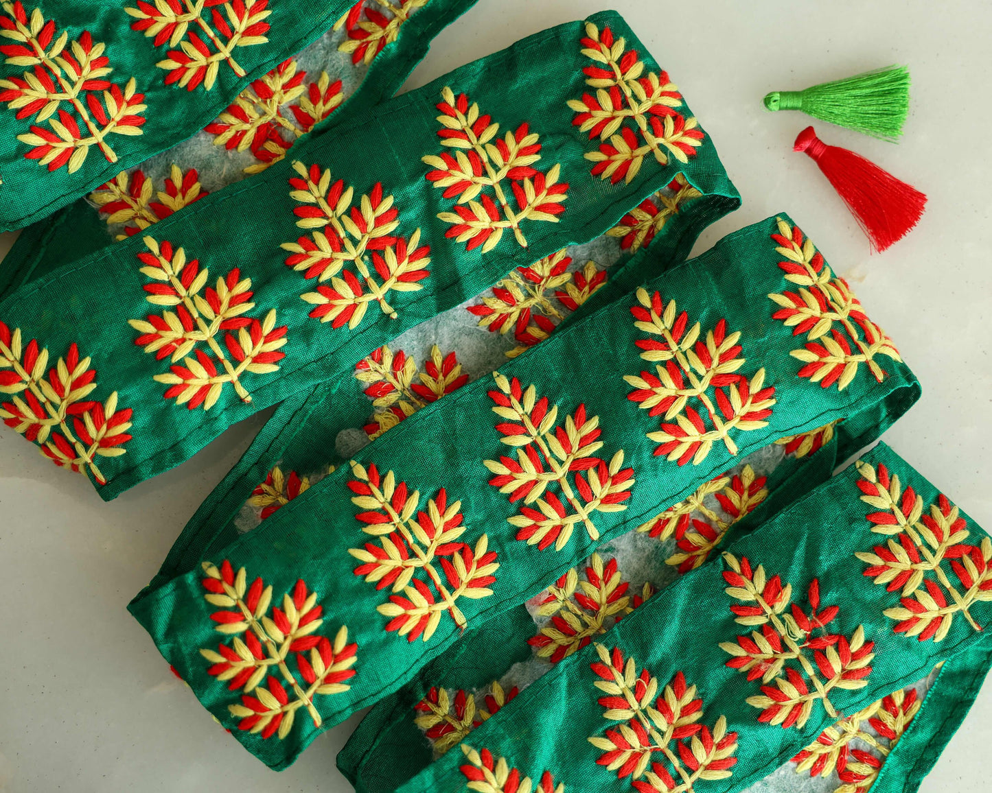 Green Red Christmas Tree Trim,Green Embroidered Border,Green Yellow Red Tree Lace,Christmas Supply,Green Saree Border,Price/mtr