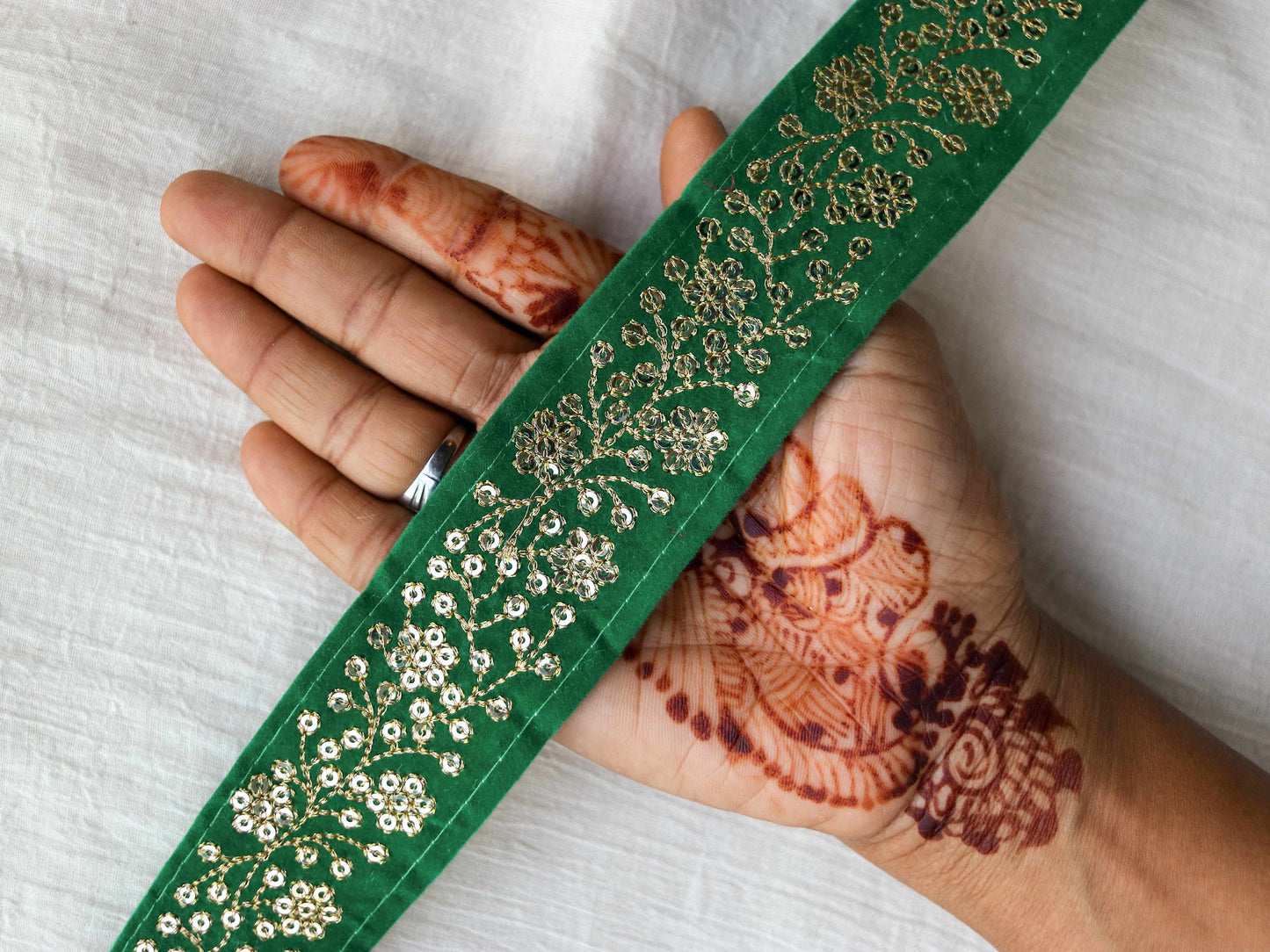 Green Gold Floral Velvet Trim,Indian Floral Embroidered Border,Green Gold Floral Lace,Velvet Saree Border,Price/mtr