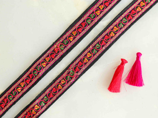 Narrow Black Floral Embroidered Trim,Black Red Floral Lace,Indian Fabric Trim,Thin Black Floral Saree Border,Price/mtr