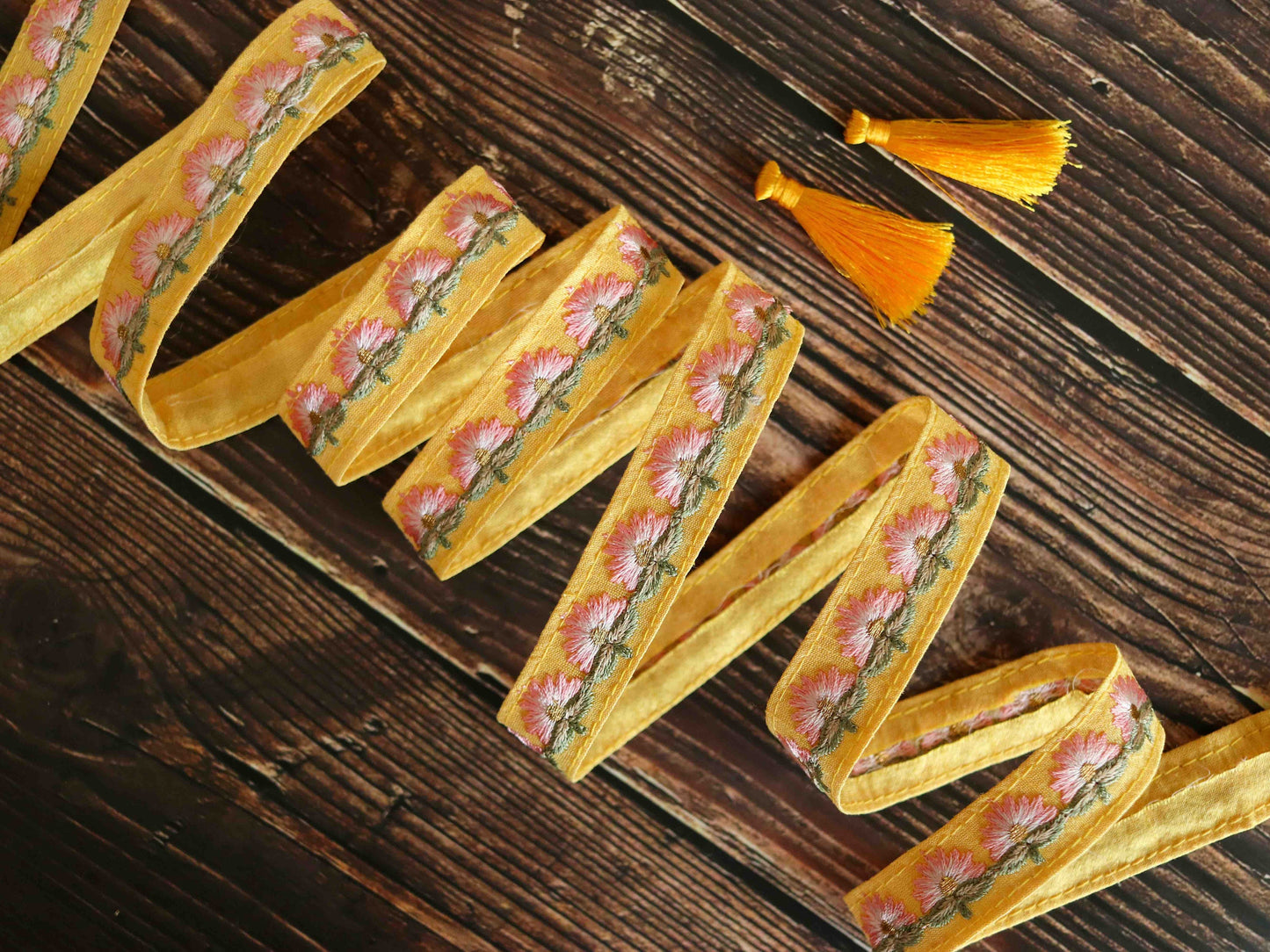 Yellow Pink Floral Embroidered Trim, Indian Fabric Embroidered Border, Pastel Yellow Floral Lace, Floral Saree Border, Price/mtr, CL