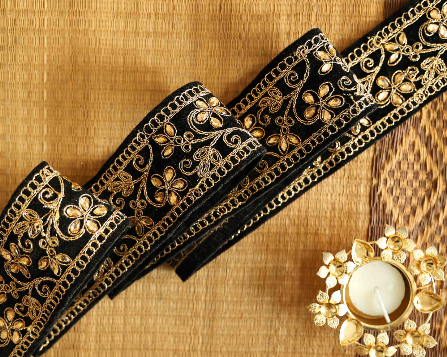 Black Gold Velvet Floral Trim, Indian Embroidered Fabric Border, Black Gold Floral Diamante Lace, Black Saree Border, 75 cm, CL