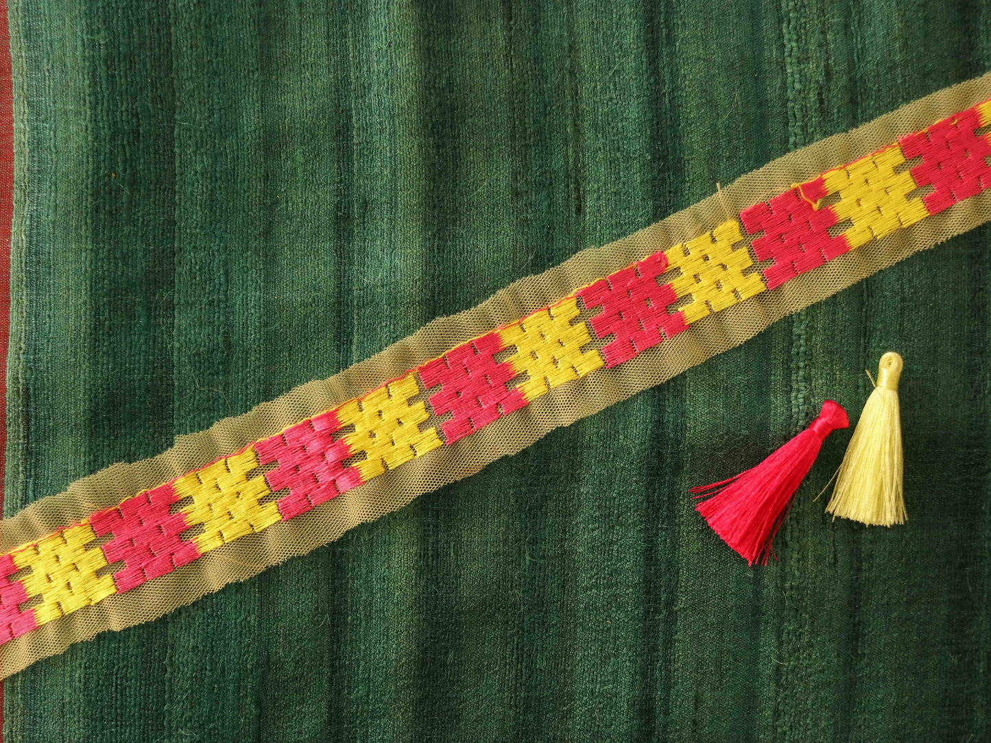 Yellow Checks Embroidered Phulkari Trim,Indian Border,Yellow Pink Geometric Multicolour Net Lace,Boho Hippie Phulkari Saree Border,Price/mtr