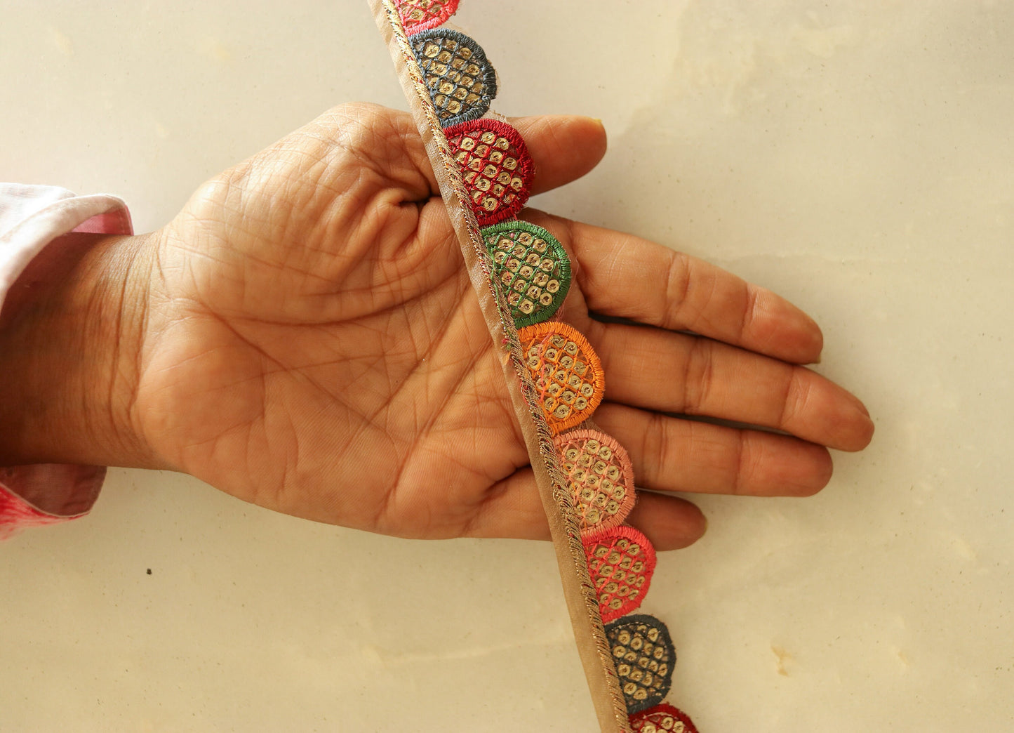 Thin Multicolour Embroidered Sequin Trim,Pink Red Green Gold Scallop Border,Bridal Designer Lace,Colourful Sequin Saree Border,Price/mtr, CL