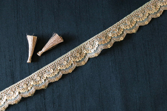 Gold Sequin Scallop Embroidered Trim,Beige Net Sequin Border,Cutwork Gold Scallop Lace,Indian Fabric Scallop Saree Border,Price/mtr
