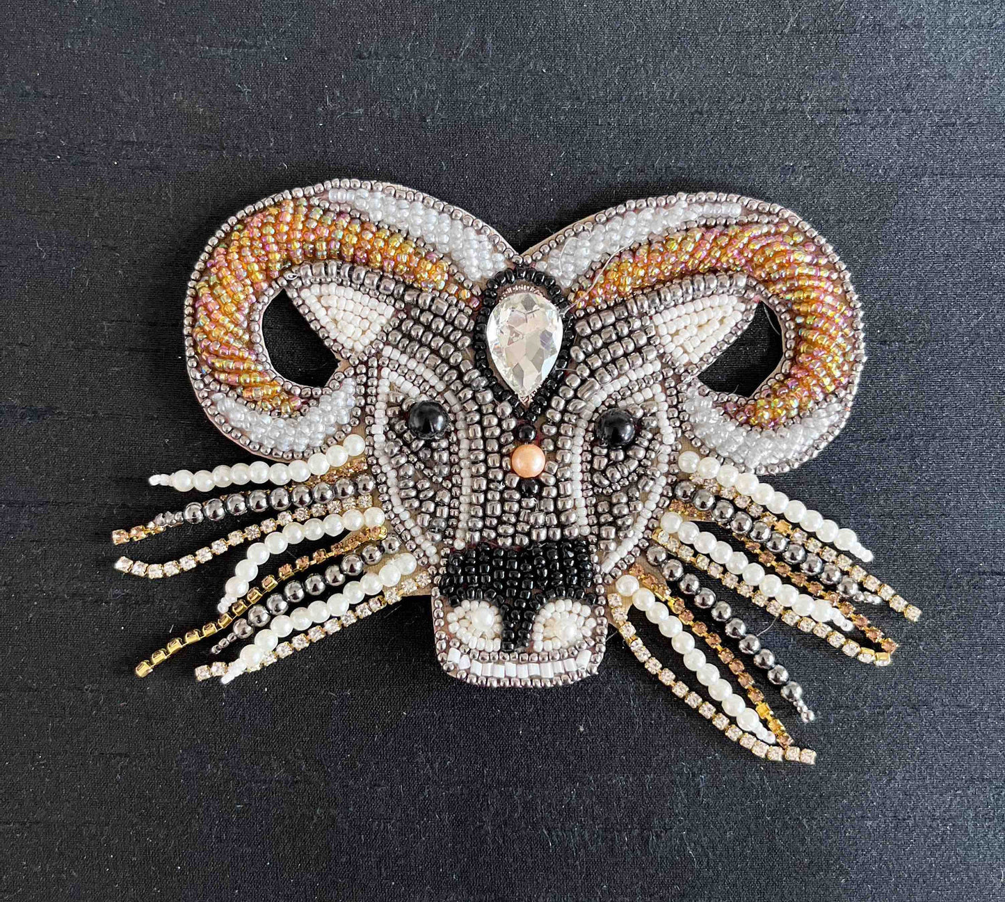 Black White Beaded Bull Patch,Handmade embroidered applique, Boho Bullock Buffalo Cow Patch,Animal patch,Sew on applique, DIY Patch