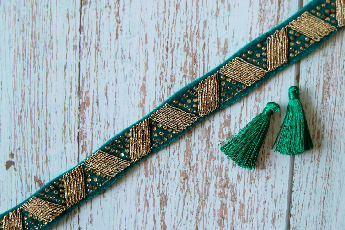 Green Gold Diamante Stripes Trim,Deep Green Diamante Border,Indian Fabric Green Zig Zag Diagonal Design Lace,Green Saree Border,Price/mtr