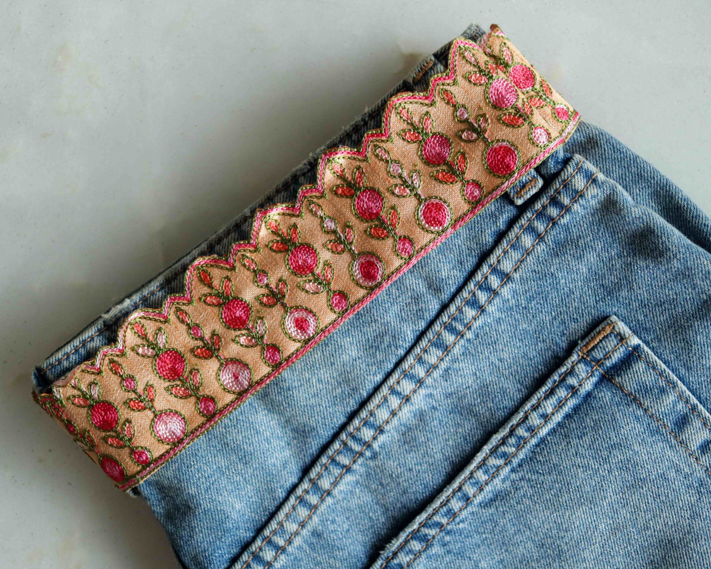 Peach Fuzz Floral Cutwork Trim, Embroidered Indian Kashmiri Border, Peach Pink Paisley Floral Lace, Peach Saree Border, インド刺繍リボン, Price/mtr