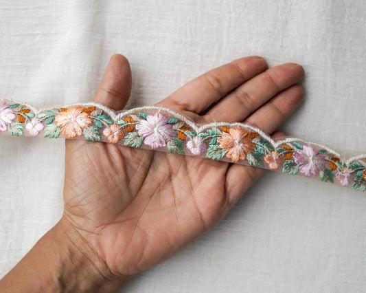 Floral Scallop Embroidered Net Trim,Peach Fuzz White Net Border,Cutwork Floral Net Lace,Indian Fabric Trim,Floral Saree Border,Price/mtr