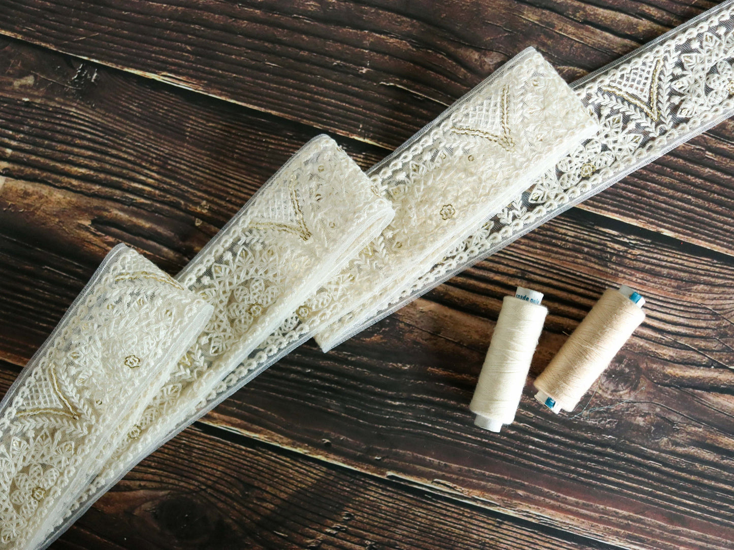 White Gold Floral Embroidered Trim,Indian Fabric Net Sequins Border,White Sequins Lace,White Gold Saree Border,White on White Lace,Price/mtr