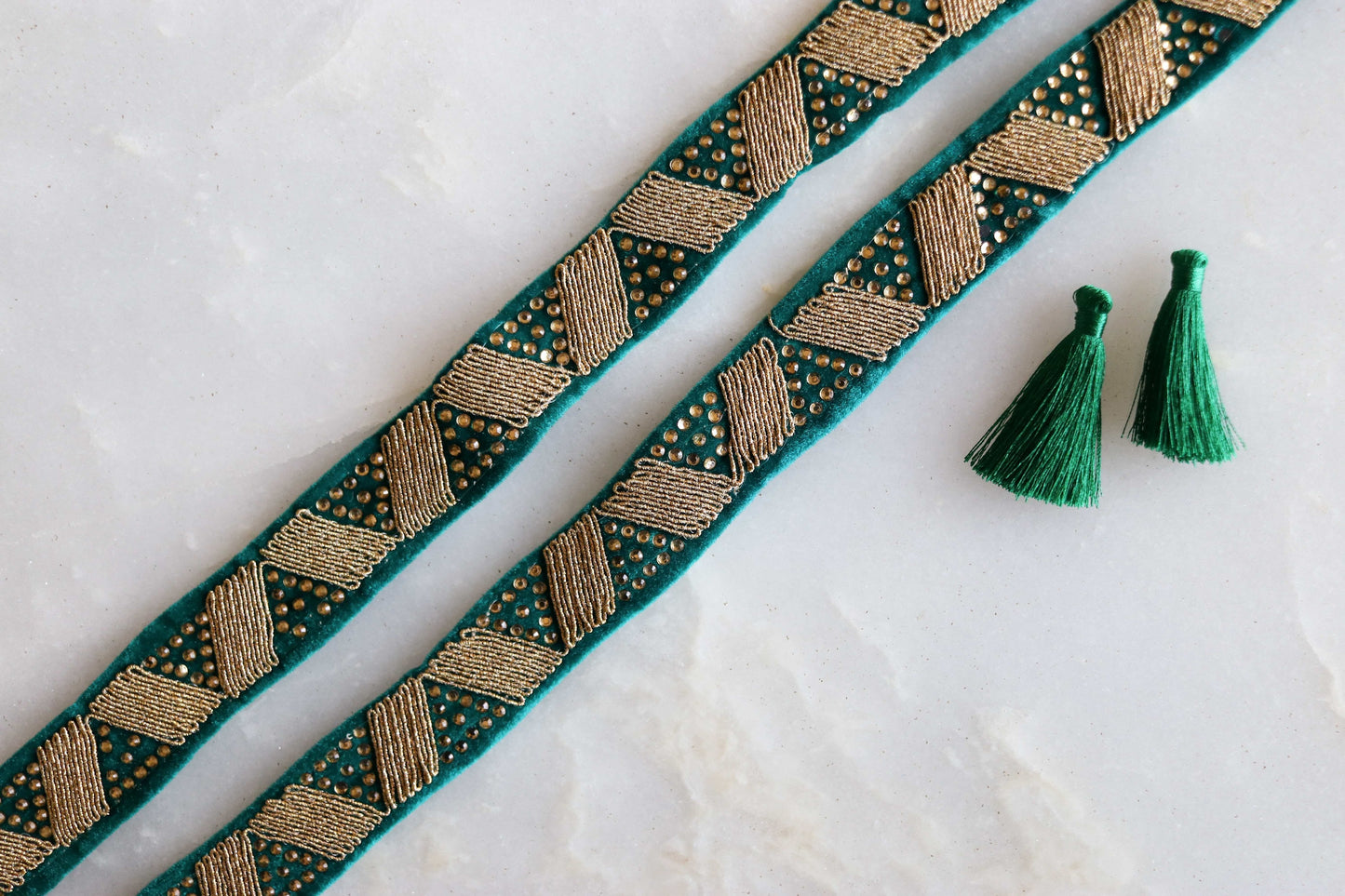 Green Gold Diamante Stripes Trim,Deep Green Diamante Border,Indian Fabric Green Zig Zag Diagonal Design Lace,Green Saree Border,Price/mtr