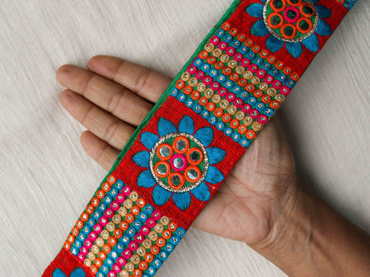 Boho Red Blue Embroidered Trim, Indian Kutchi Handmade Sequin Red Gold Green Rasta Lace, Tribal Hippie Saree Border, インド刺繍リボン, Price/mt