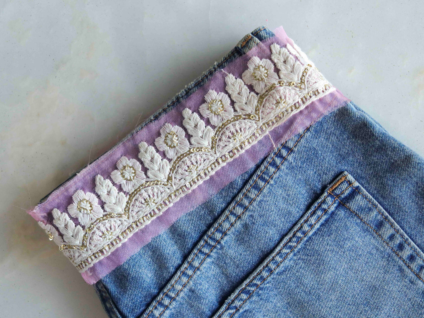 Pink White Floral Embroidered Trim,Indian Fabric Net Sequins Border,Pink Sequins Lace,Pink Gold Saree Border,Price/mtr