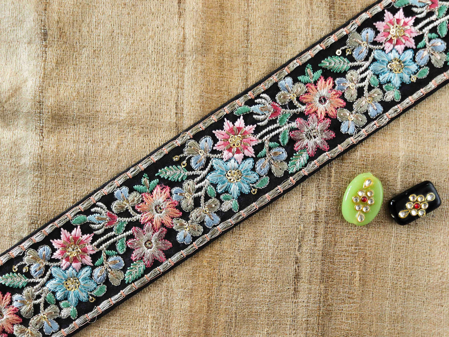 Black Pink Floral Embroidered Trim, Kashmir Embroidery, Blue Saree Border, Boho Rustic Designer Lace, Indian Fabric, インド刺繍リボン, Price/mtr