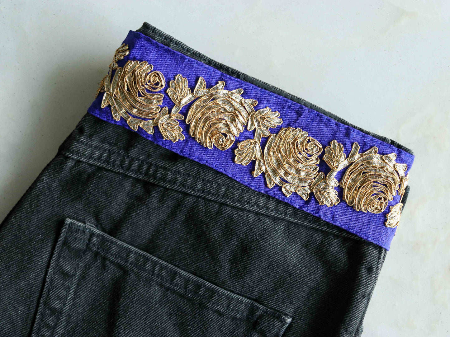 Blue Gold Ribbon Floral Trim,Golden Rose Applique Floral Lace,Indian Fabric Trim,Blue Gold Floral Saree Border, インド刺繍リボン, Price/mtr,