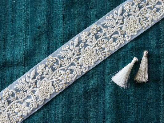 White Gold Floral Net Trim,Indian Fabric Embroidered Sequins Border,White Gold Lace,White on White Saree Border,Price/mtr,インド刺繍リボン