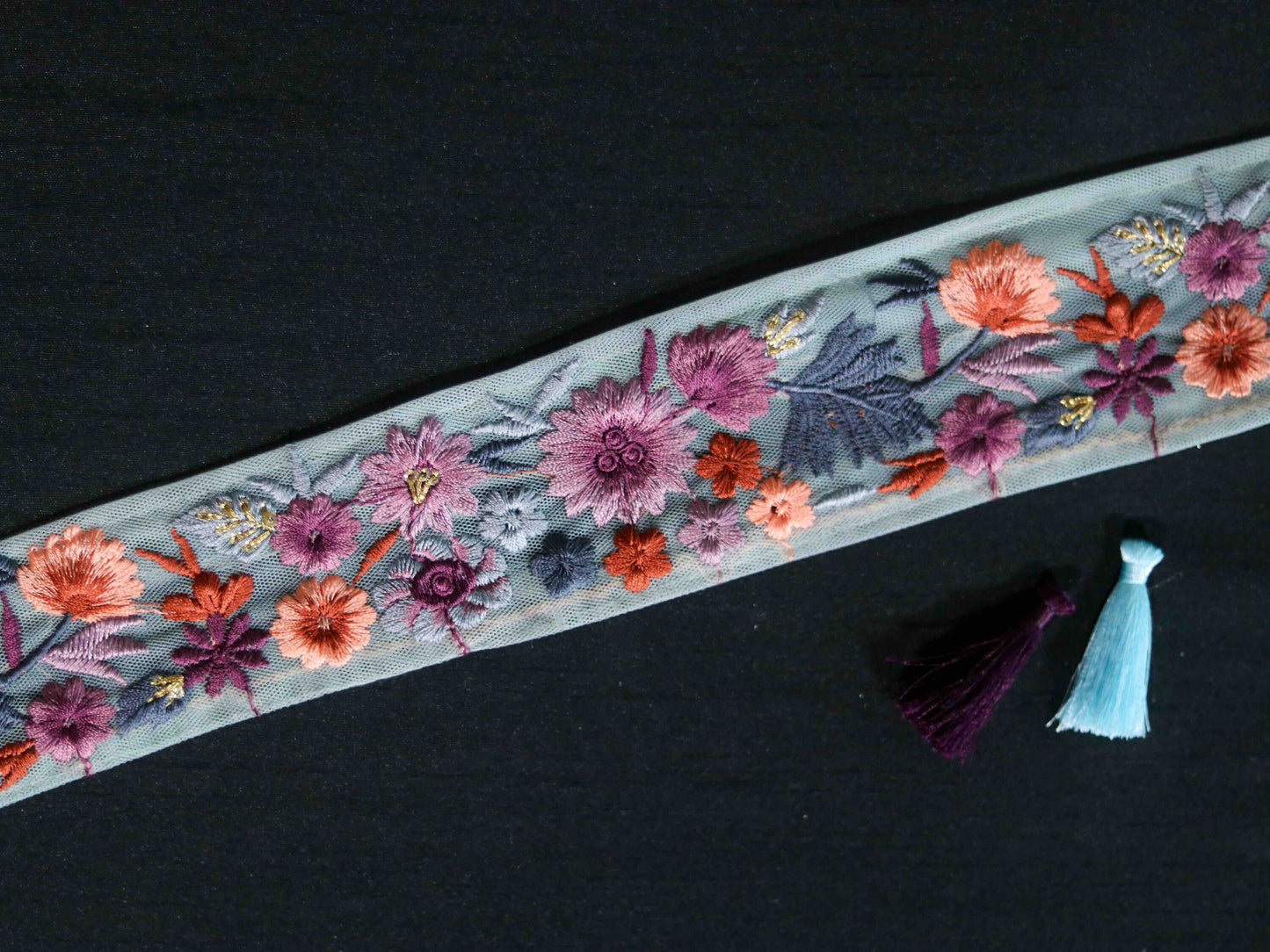 Blue Pink Floral Embroidered Trim,Blue Net Floral Border,Pastel Floral Net Lace,Indian Fabric Trim,Saree Border,インド刺繍リボン, Price/mtr