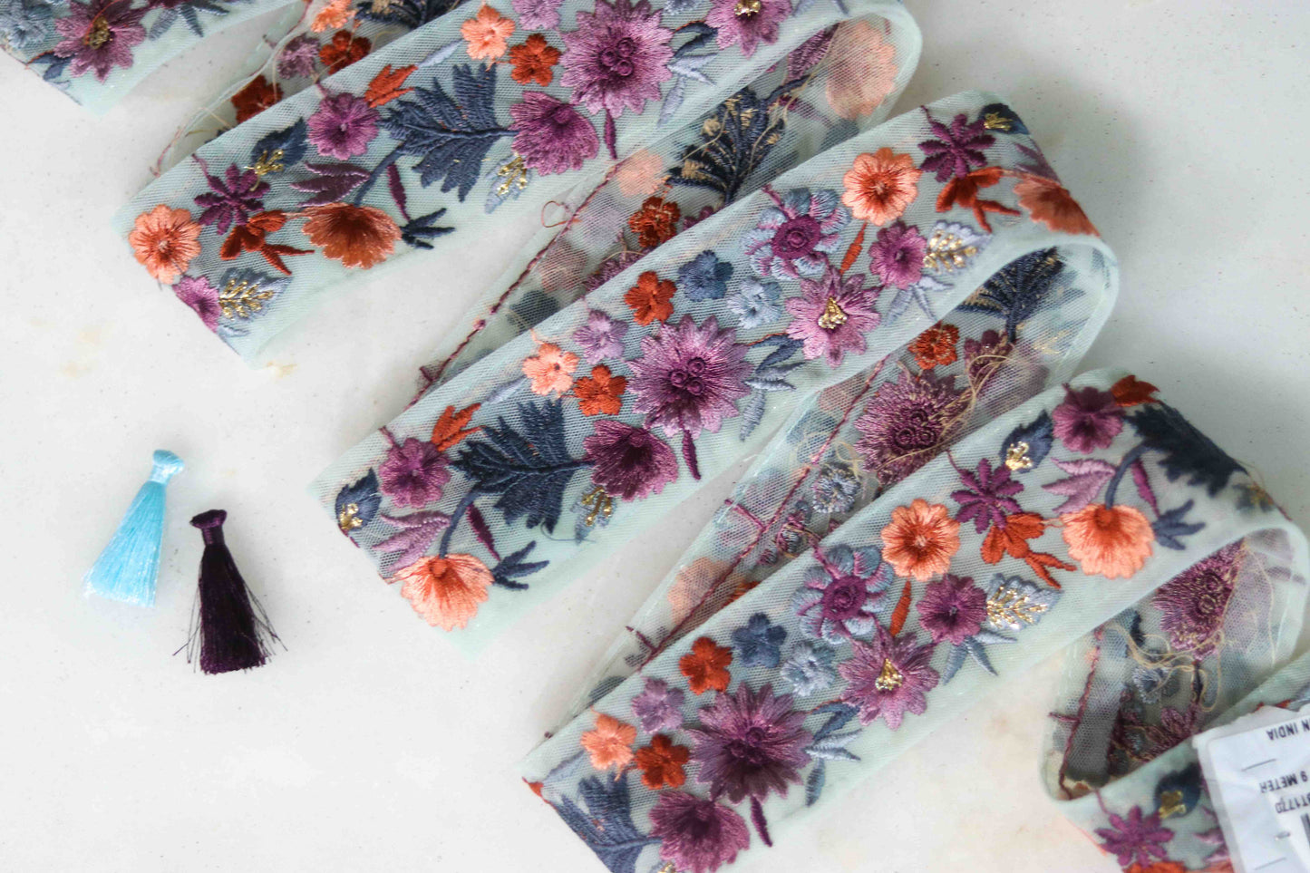 Blue Pink Floral Embroidered Trim,Blue Net Floral Border,Pastel Floral Net Lace,Indian Fabric Trim,Saree Border,インド刺繍リボン, Price/mtr