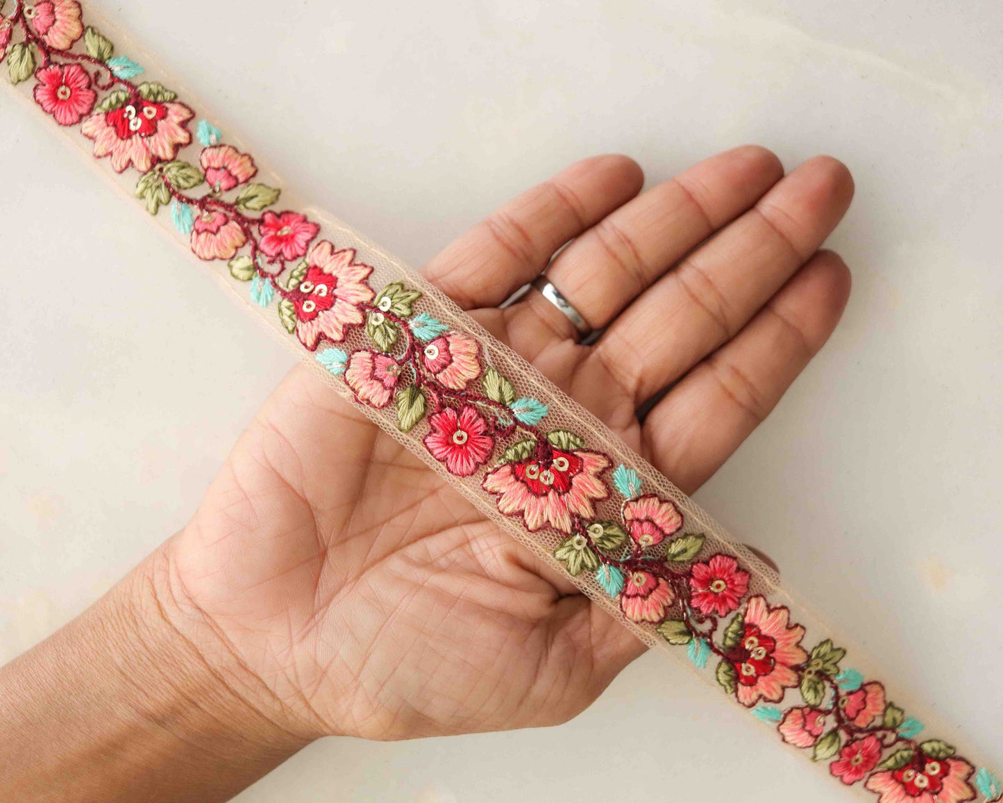 Pink Peach Floral Embroidered Trim,Indian Fabric Net Border,Peach Net Lace,Parsi Embroidery Border,Floral Saree Border,Price/mtr, インド刺繍リボン