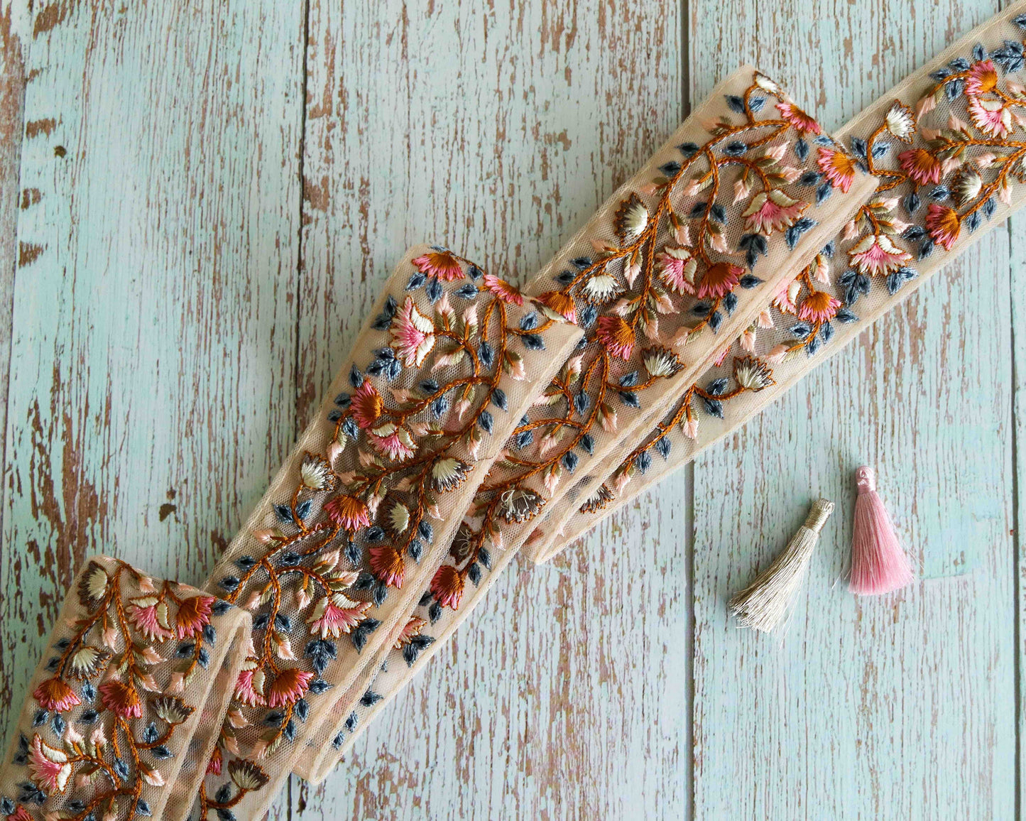 Pink Grey Floral Embroidered Trim,Pink Beige Net Floral Border,Pink Blue Net Lace,Indian Fabric Trim,Saree Border,Price/mtr, インド刺繍リボン