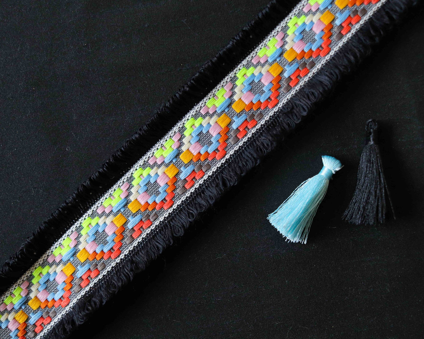 Black Colourful Checks Fringe Trim,Boho Tassel Distressed Border,Black Pastel Gingham Border,Rustic Checks Lace,Indian Fabric Trim,Price/mtr